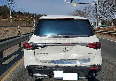 Photo 1 of 7: 2022 Mercedes-Benz EQB300 4Matic, VIN W1N9M0JB8NN010242 — Korean insurance auction
