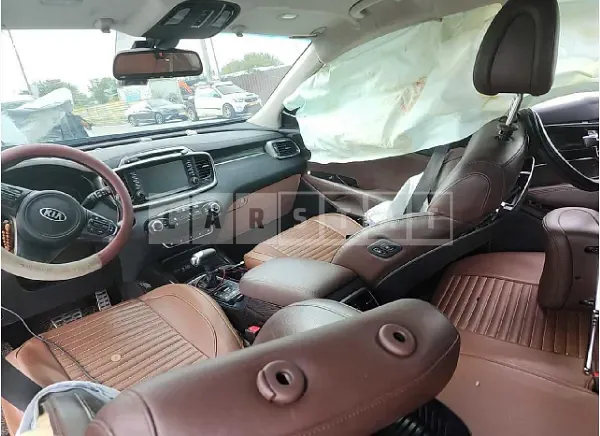 Photo 2 of 41: 2017 Kia Sorento — Korean insurance auction