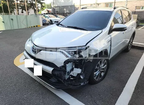 Photo 2 of 27: 2017 Toyota RAV4 Hybrid, VIN JTMDJREV2HD063919 — Korean insurance auction