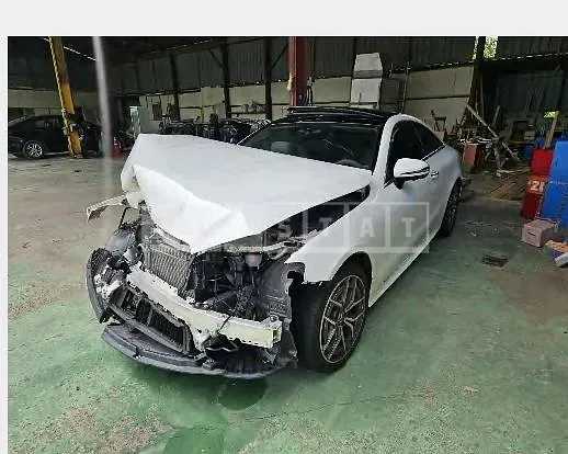 Photo 2 of 53: 2023 Mercedes-Benz E300 d 4Matic Coupe — Korean insurance auction