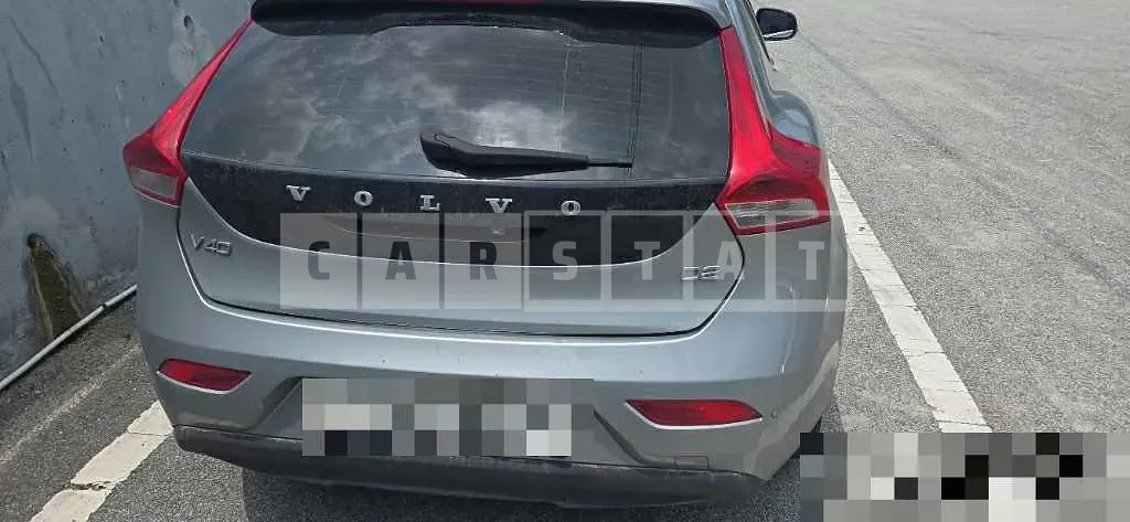 Photo 2 of 5: 2015 Volvo V40D2 — Korean insurance auction