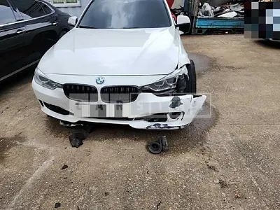 Photo 1 of 61: 2015 BMW 320d EfficientDynamics Edi, VIN WBA3E1104FF948407 — Korean insurance auction