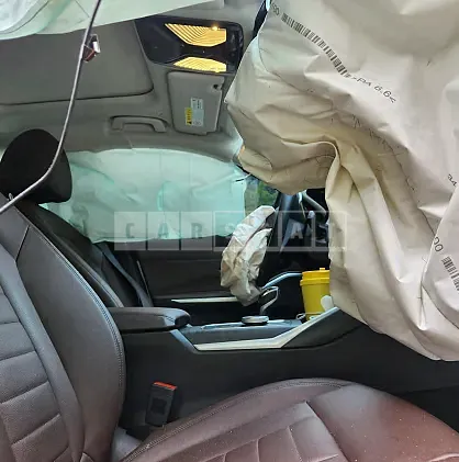 Photo 2 of 12: 2019 BMW 320d, VIN WBA5V5104KAE18884 — Korean insurance auction