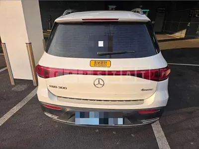 Photo 1 of 27: 2022 Mercedes-Benz EQB300 4Matic Electric Car — Korean insurance auction
