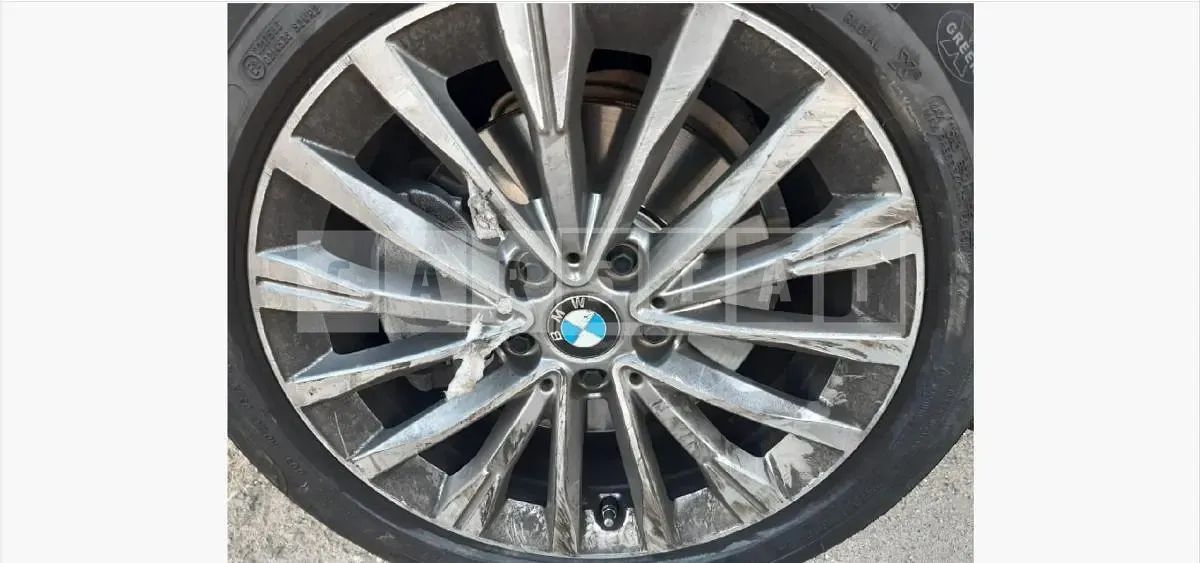 Photo 2 of 13: 2020 BMW Active Tourer — Korean insurance auction