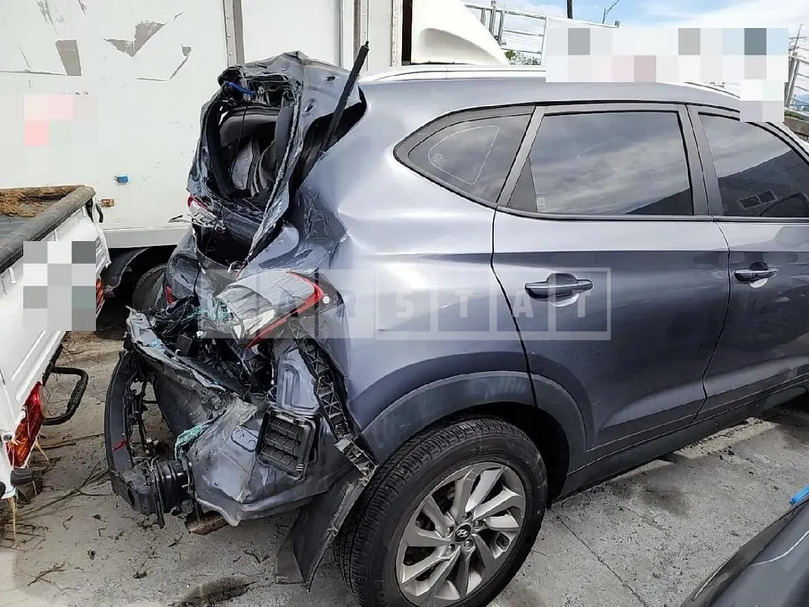 Photo 2 of 22: 2015 Hyundai Tucson TL, VIN KMHJ3815GGU120576 — Korean insurance auction