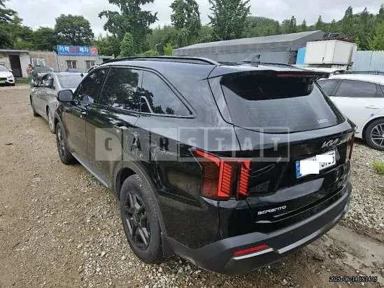 Photo 2 of 29: 2024 Kia Sorento — Korean insurance auction