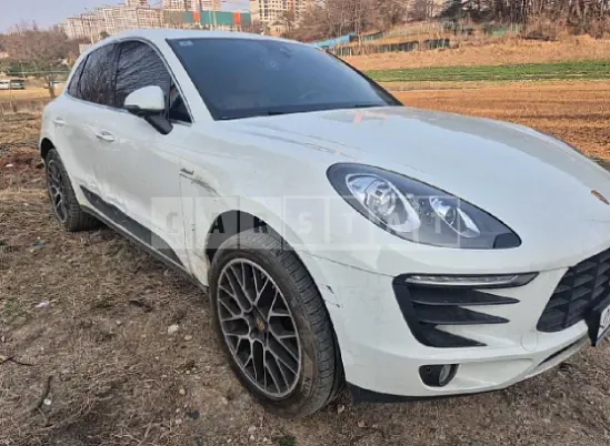 Photo 2 of 14: 2017 Porsche Macan S Diesel — Korean insurance auction
