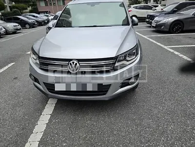 Photo 1 of 10: 2015 Volkswagen Tiguan 2.0 TDI Blue Motion — Korean insurance auction