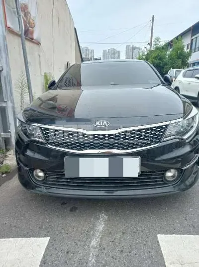 Photo 1 of 9: 2017 Kia K5 LPI — Korean insurance auction