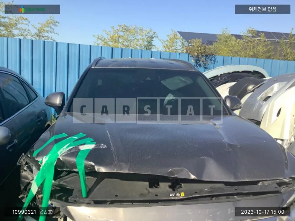 Photo 2 of 18: 2019 Hyundai Santa Fe, VIN KMHS381BBKU135688 — Korean insurance auction