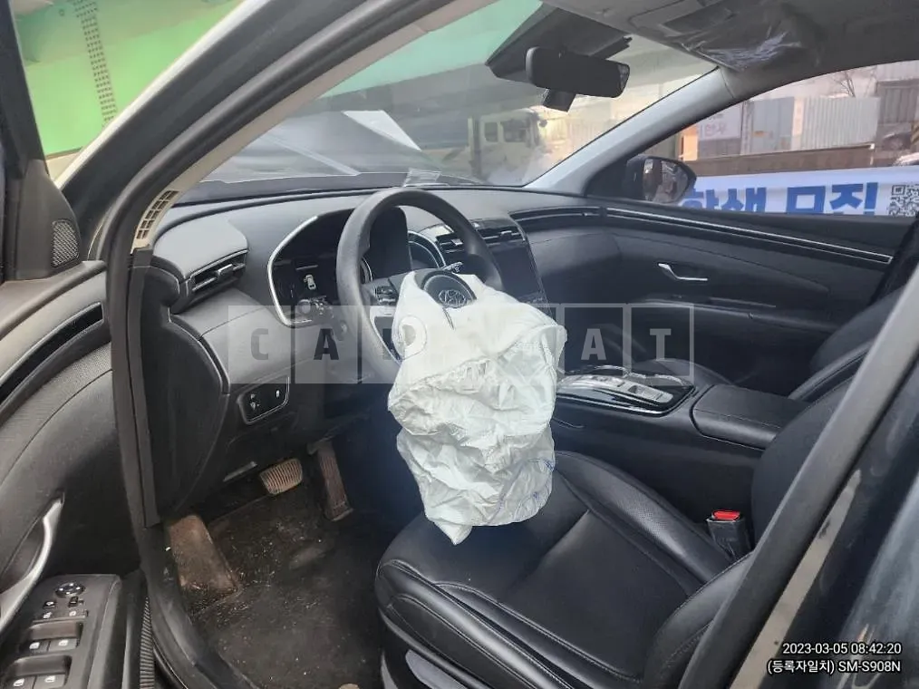 Photo 2 of 10: 2021 Hyundai Tucson 2.0, VIN KMHJB81CBMU007083 — Korean insurance auction