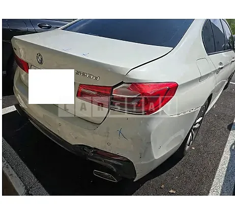 Photo 2 of 5: 2017 BMW 520d xDrive — Korean insurance auction