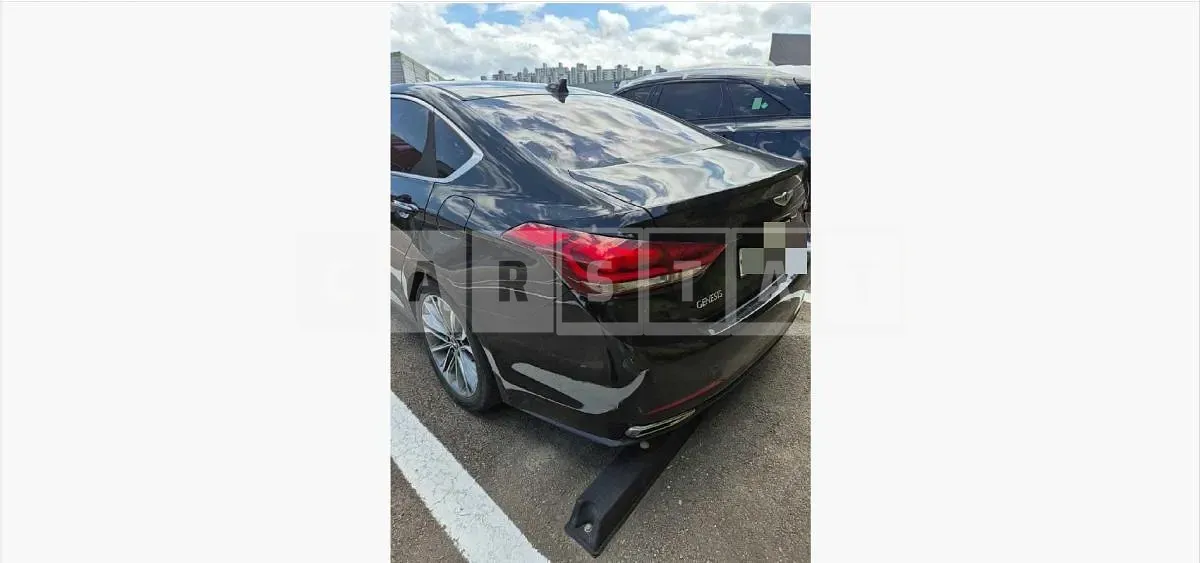 Photo 2 of 33: 2016 Genesis 3.3 — Korean insurance auction
