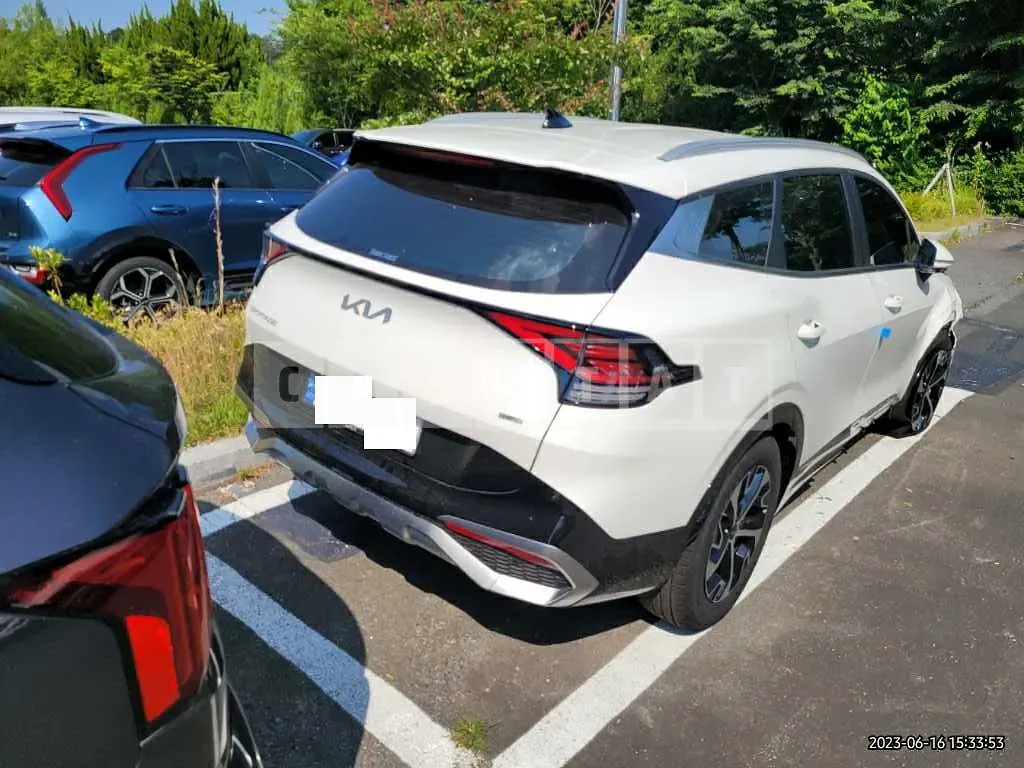 Photo 2 of 50: 2023 Kia Sportage, VIN KNAPX81GBPK057326 — Korean insurance auction