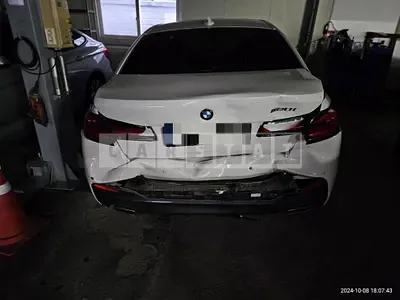 Photo 1 of 22: 2022 BMW 520i — Korean insurance auction
