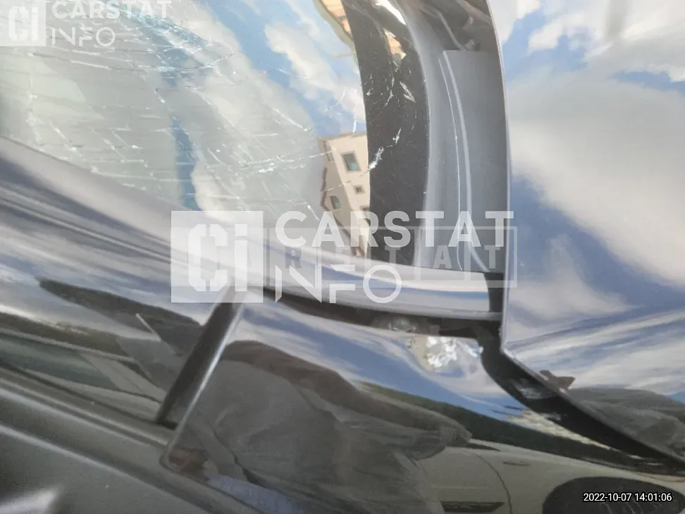 Photo 2 of 19: 2019 Mercedes-Benz GLA220 — Korean insurance auction