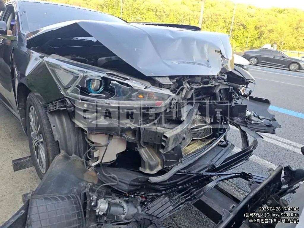 Photo 2 of 8: 2019 Kia K7 Hybrid — Korean insurance auction