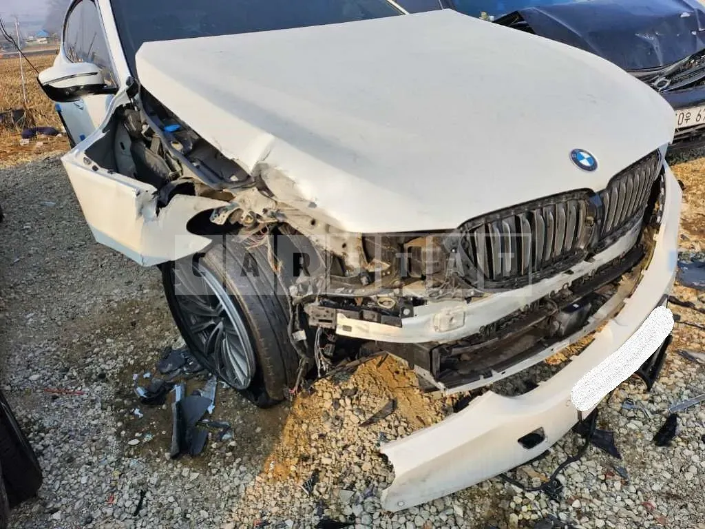 Photo 2 of 13: 2018 BMW 630d xDrive, VIN WBAJW8106JBK91400 — Korean insurance auction