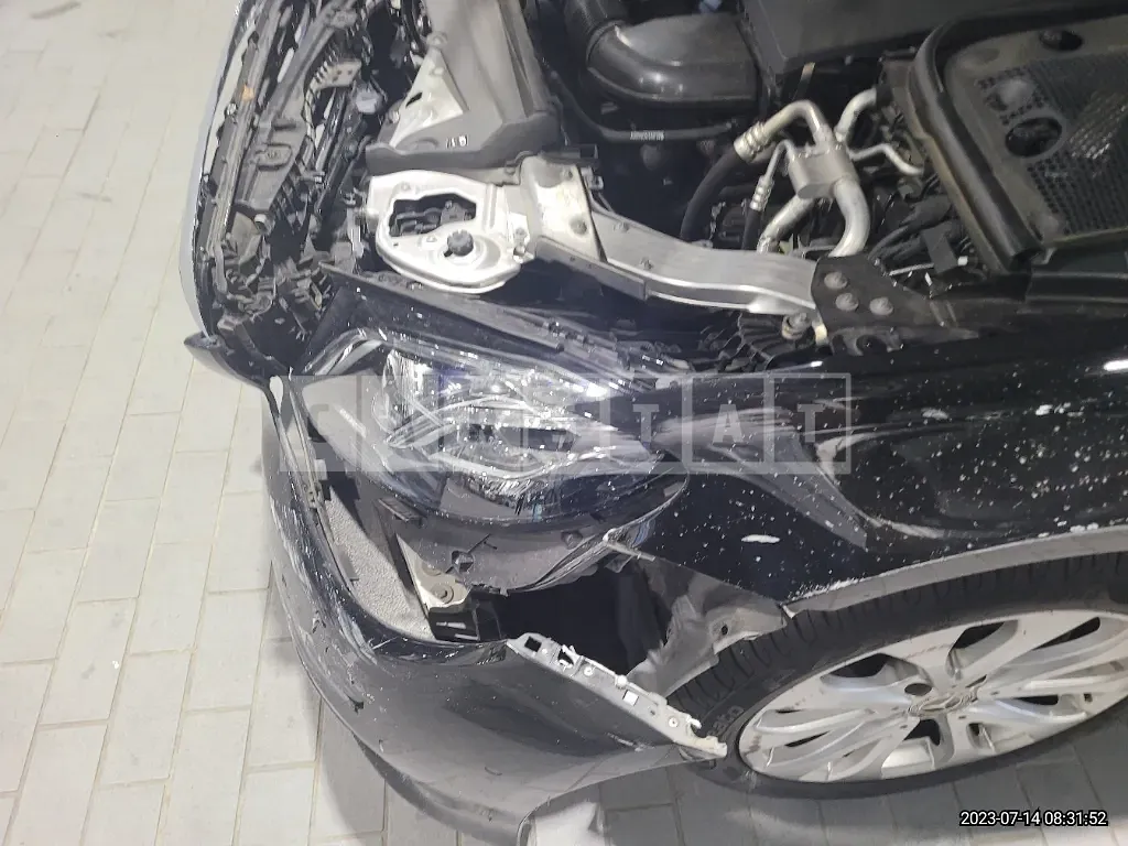 Photo 2 of 50: 2019 Mercedes-Benz E220 d 4Matic, VIN WDDZF0FB6KA676311 — Korean insurance auction