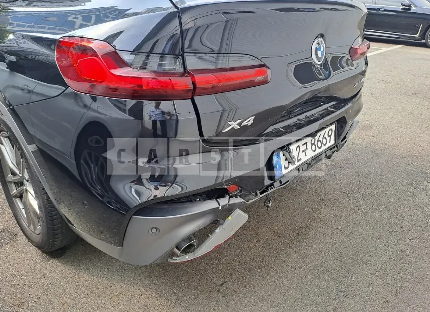 Photo 2 of 10: 2021 BMW X4 xDrive20i, VIN WBA2V9103M9D87478 — Korean insurance auction