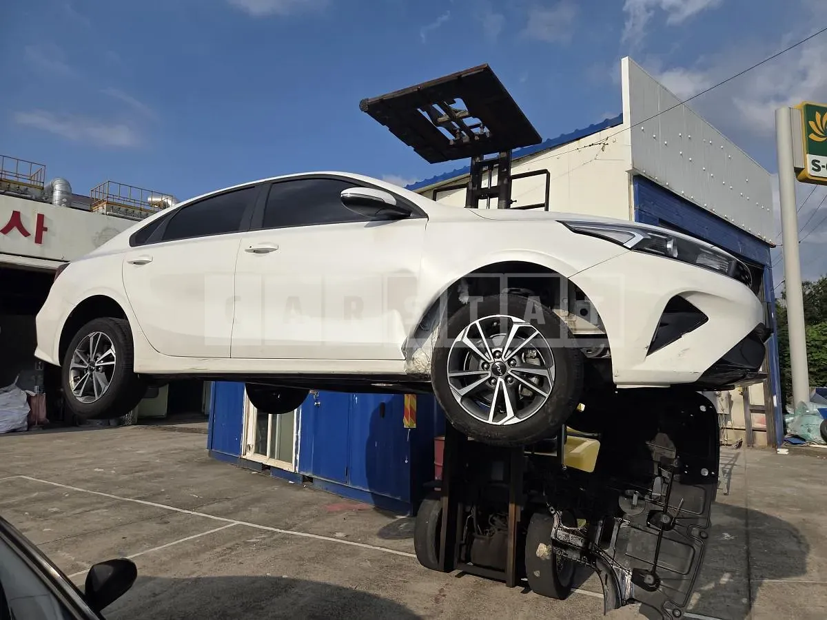 Photo 2 of 7: 2023 Kia Cz — Korean insurance auction