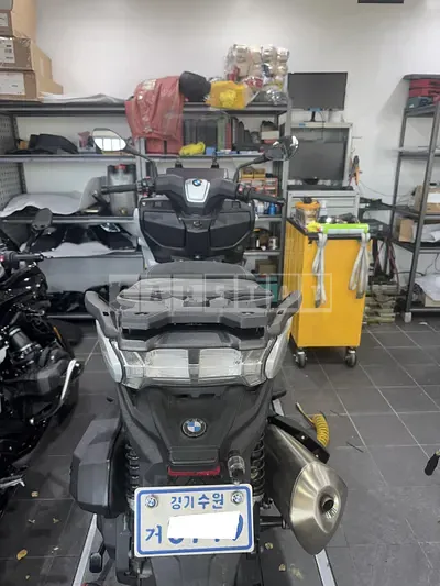 2025 BMW C400GT motorcycle