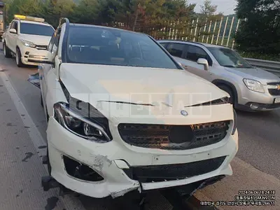 Photo 1 of 9: 2015 Mercedes-Benz B200 CDI — Korean insurance auction