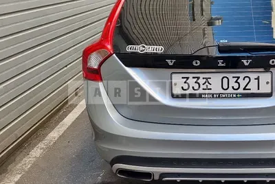 Photo 1 of 44: 2016 Volvo V60CC T5 AWD, VIN YV1FZ6126G1020671 — Korean insurance auction