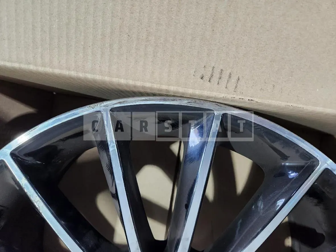 Photo 2 of 9: 2019 Mercedes-Benz (parts) CLS450 4Matic Light, Wheel — Korean insurance auction