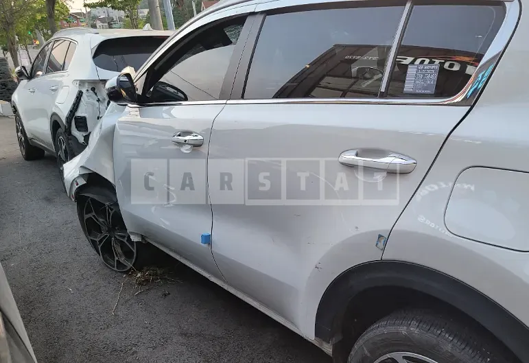 Photo 2 of 9: 2020 Kia Sportage, VIN KNAPR813BLK780483 — Korean insurance auction
