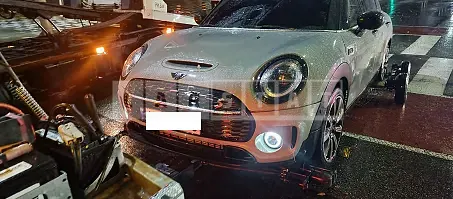 Photo 2 of 7: 2022 MINI Cooper S Clubman, VIN WMWXJ5100N2R27368 — Korean insurance auction