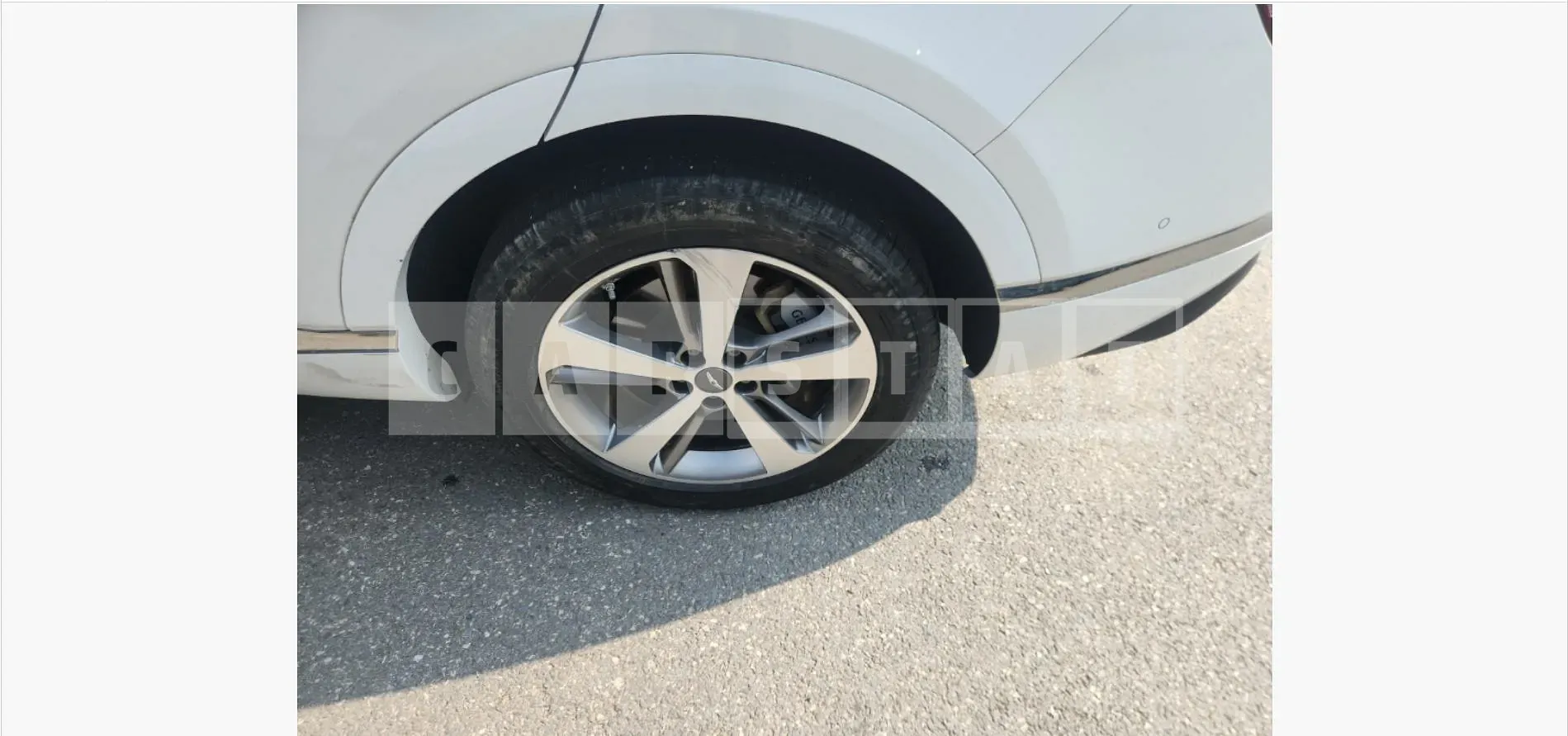 Photo 2 of 2: 2023 Genesis (parts) GV80 Wheels — Korean insurance auction