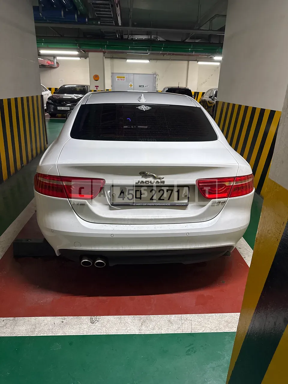 Photo 2 of 5: 2026 Jaguar XE 2.0 20d — Korean insurance auction
