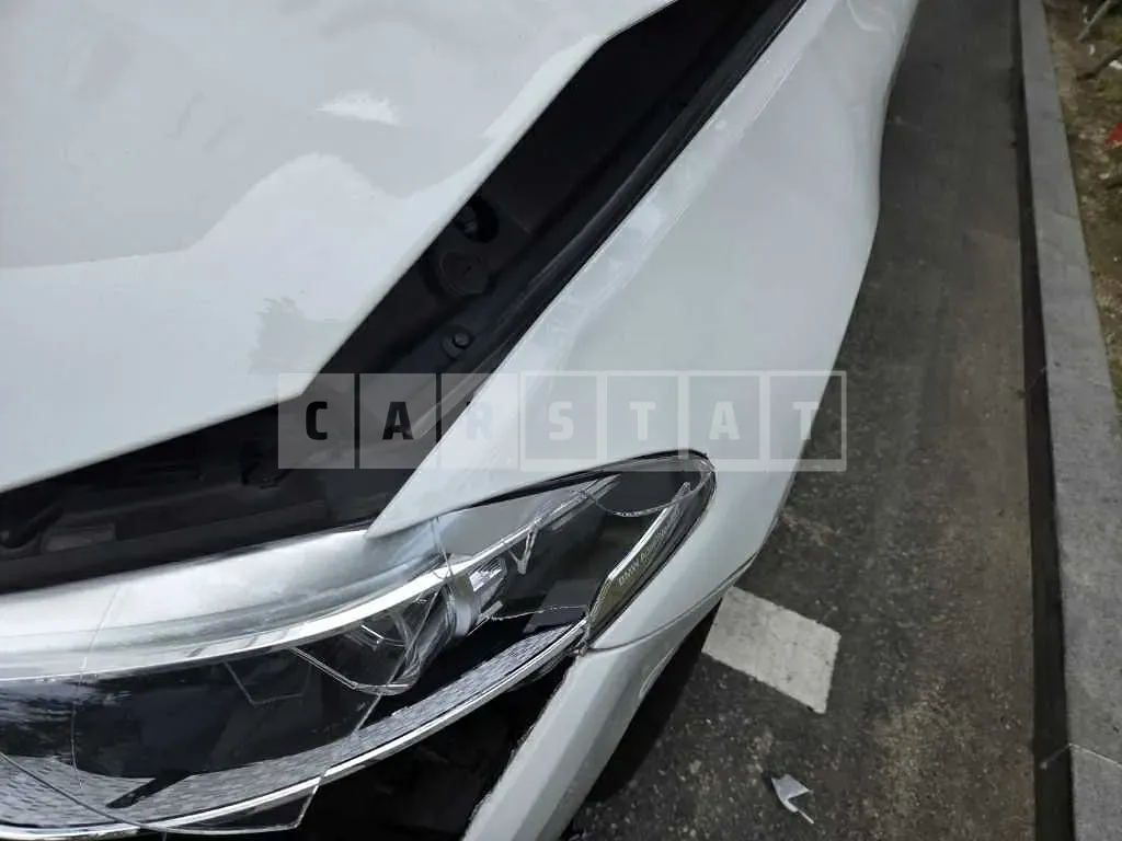 Photo 2 of 15: 2015 BMW 520d — Korean insurance auction
