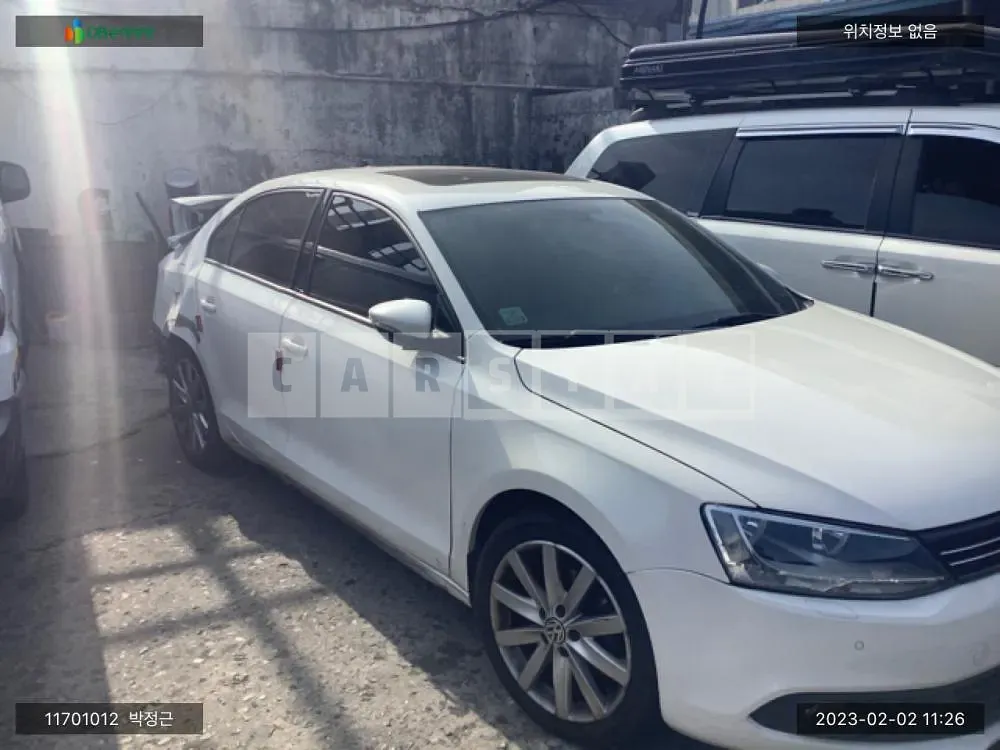 Photo 2 of 13: 2013 Volkswagen Zeta, VIN WVWZZZ16ZEM007006 — Korean insurance auction