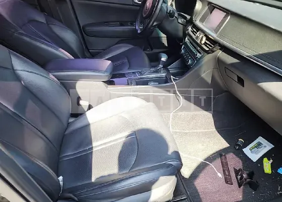 Photo 2 of 15: 2016 Kia K5, VIN KNAGX411BGA088984 — Korean insurance auction
