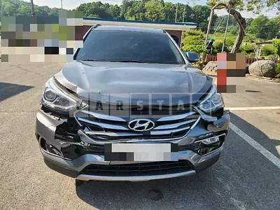 Photo 1 of 19: 2015 Hyundai Santa Fe DM, VIN KMHSW81UBGU554232 — Korean insurance auction