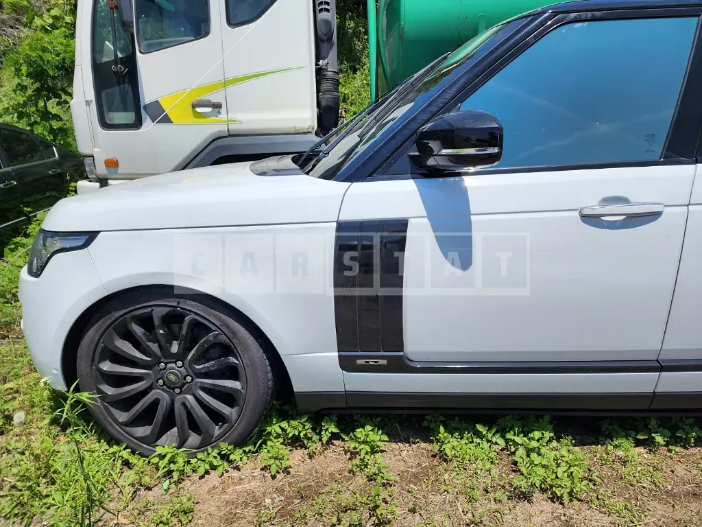 Photo 2 of 21: 2016 Land Rover Range Rover 4.4d, VIN SALGA3JF2GA302239 — Korean insurance auction