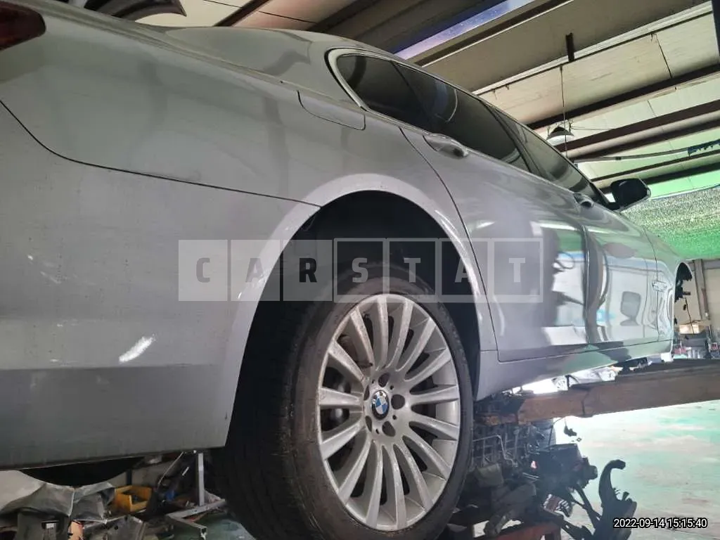 Photo 2 of 11: 2015 BMW 740d xDrive, VIN WBAYB0103FD599115 — Korean insurance auction