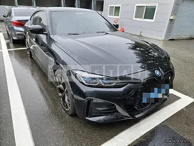 Photo 1 of 22: 2023 BMW i4 eDrive40 — Korean insurance auction