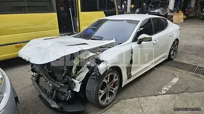 Photo 1 of 12: 2018 Kia Stinger — Korean insurance auction