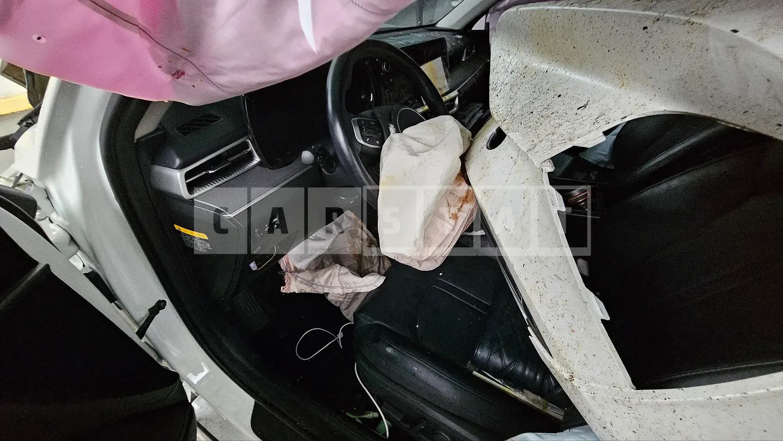 Photo 2 of 35: 2020 Kia K5, VIN KNAG241ABLA004938 — Korean insurance auction