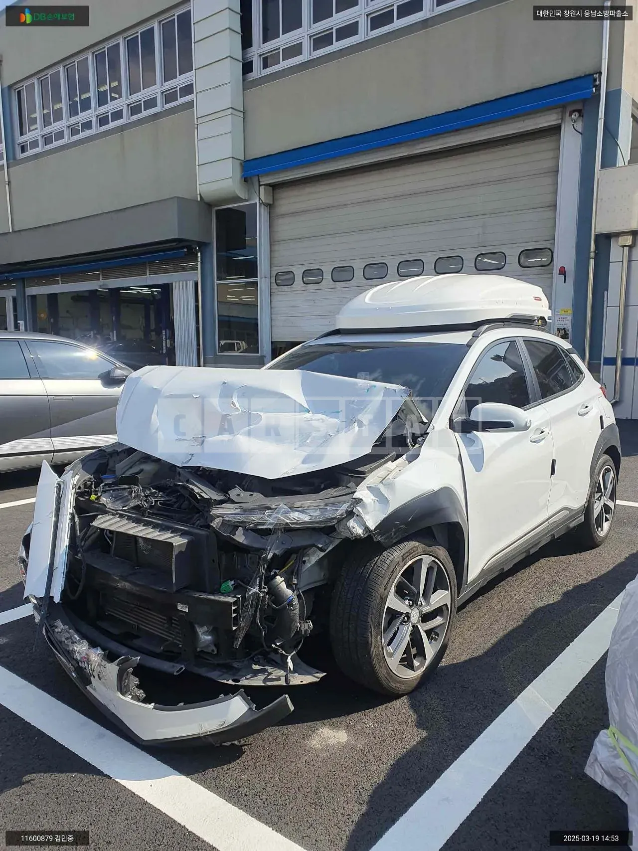 Photo 2 of 14: 2017 Hyundai Kona, VIN KMHK4815GJU041220 — Korean insurance auction