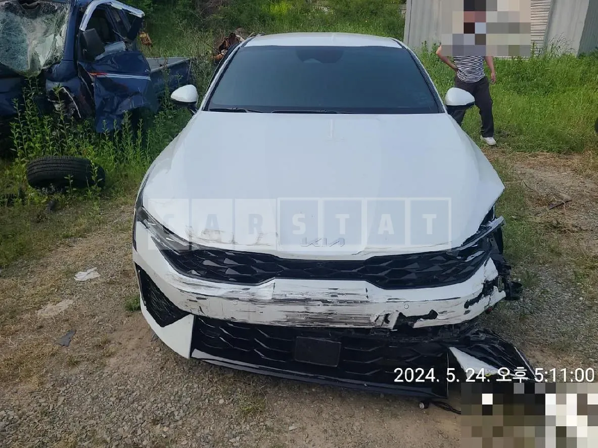 Photo 2 of 8: 2024 Kia K5 1.6 — Korean insurance auction