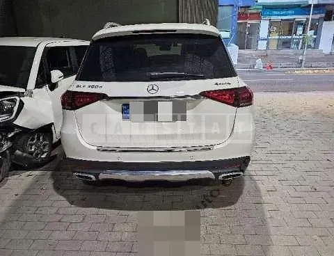 Photo 2 of 41: 2023 Mercedes-Benz GLE300 d 4Matic — Korean insurance auction