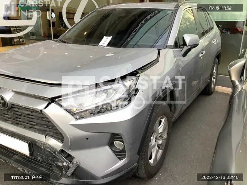 Photo 2 of 7: 2021 Rav4 Toyota /Rab 4, VIN JTMW1RFV3MD071173 — Korean insurance auction