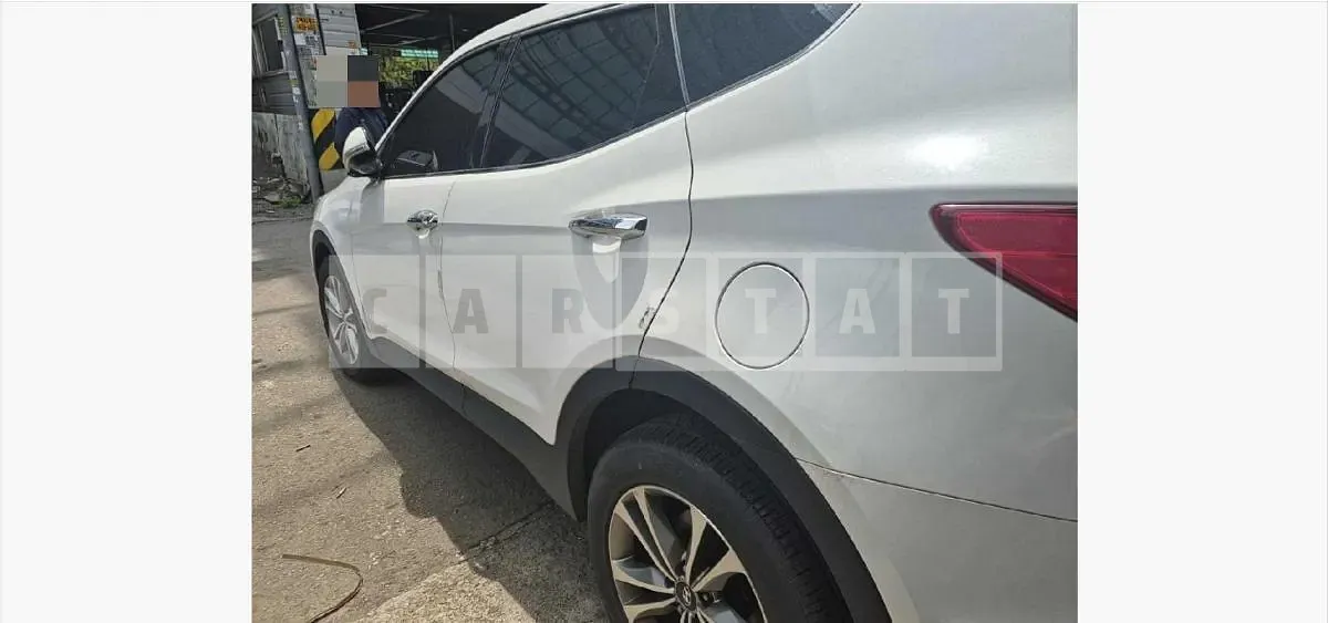 Photo 2 of 16: 2015 Hyundai Santa Fe DM — Korean insurance auction