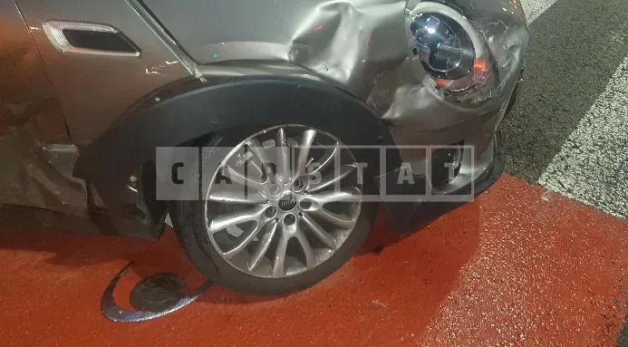 Photo 2 of 50: 2019 MINI Cooper Clubman, VIN WMWLN5106K2H74917 — Korean insurance auction