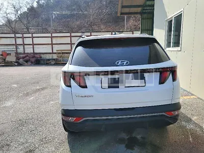 Photo 1 of 19: 2021 Hyundai Tucson, VIN KMHJC811BMU017237 — Korean insurance auction
